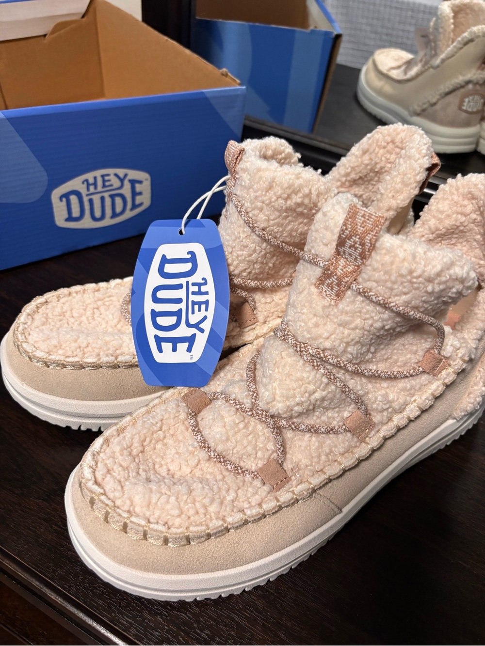 Hey Dude Womens Sherpa Slip-On Booties in Cream Taupe - Picture 2 of 4